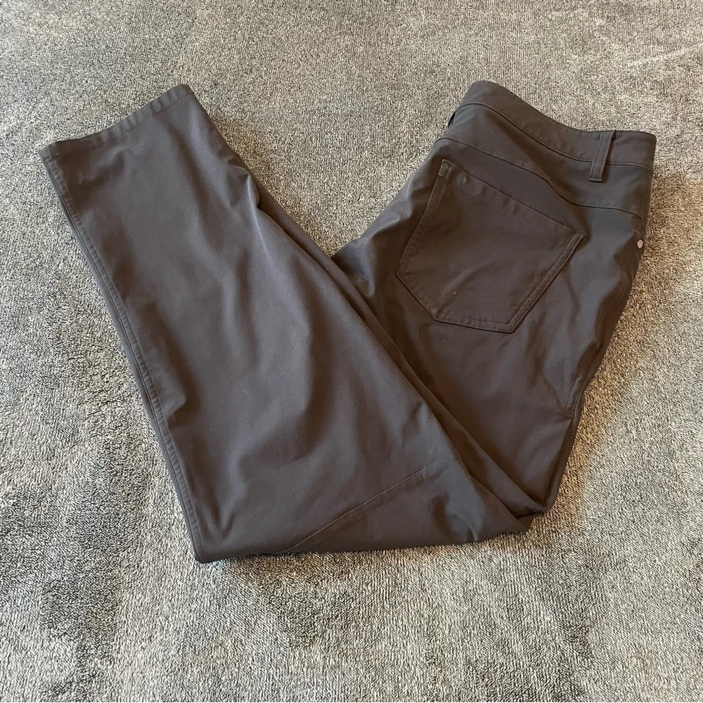 Lululemon ABC Pant Classic *32"
Obsidian Size 32 - Picture 7 of 12